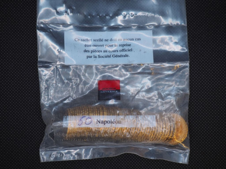 50 pièces de 20 Francs or Dans un sachet sous scellé de Banque (avec u