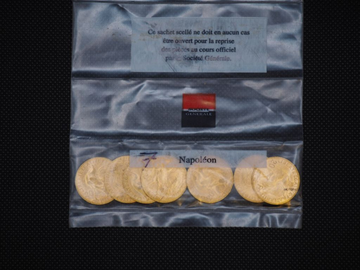 7 pièces de 20 Francs or (1906, 1910, 1913) Dans un sachet sous scellé
