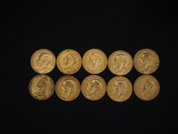 10 souverains or : 1912, 1929, 1912, 1915, 1931, 1891, 1911, 1918, 192