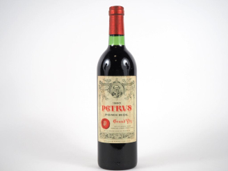 Vente aux enchères 1 BOUTEILLE PETRUS POMEROL - 1980 - BG/ETLT