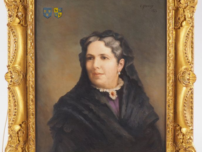 L. PACAUD.  "portrait d'Elisabeth de Luzignan" Huile sur toile, signée