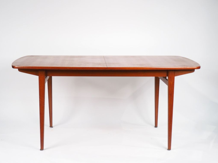 Table de salle à manger fin des années 60 de style Scandinave en teck,
