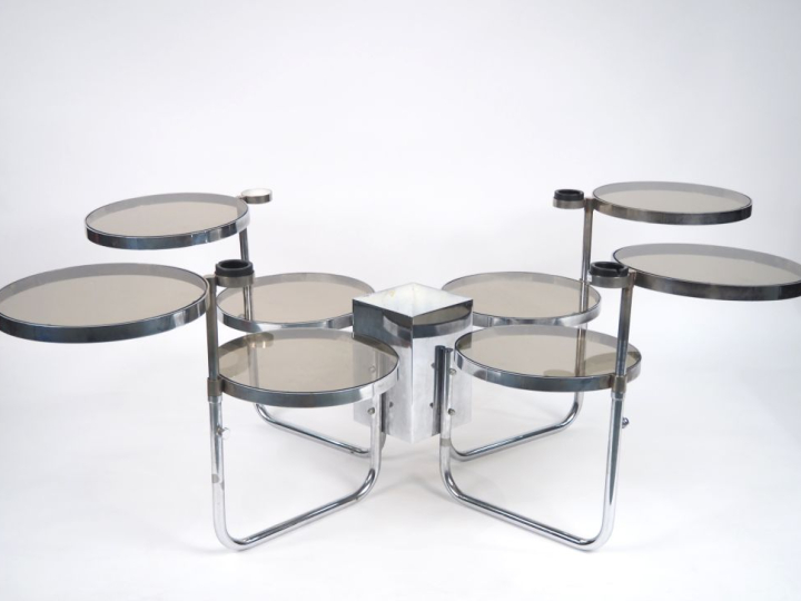 MOLINARI (?) et Franco POZZI. Table basse italienne en métal chromé ve