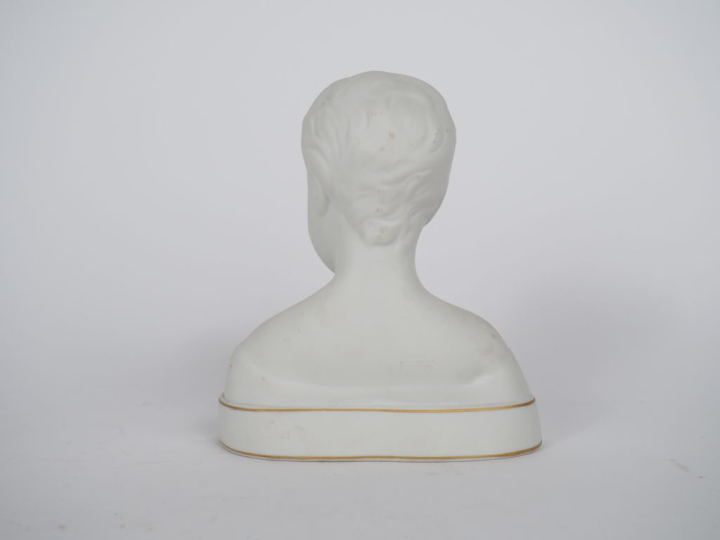 THARAUD à Limoges. Sujet en biscuit, "buste de jeune garçon". Signé. H