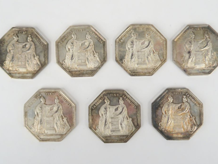 7 jetons en argent de la banque de France, An VIII. Poids.173,26 g.