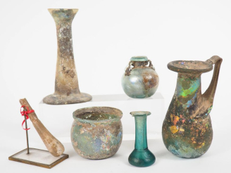 Vente aux enchères 6 verreries antiques (accident, manques, restauration et reconstitutio