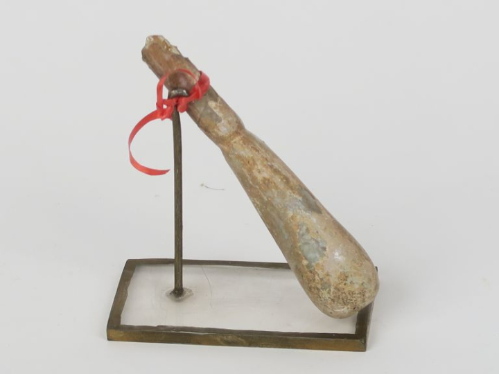 6 verreries antiques (accident, manques, restauration et reconstitutio