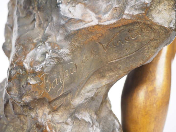 Paul Armand BAYARD DE LA VINGTRIE. "La baigneuse".  Grande sculpture e