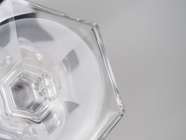 SEVRES.  Service de verres en cristal comprenant : - 12 verres à eau -