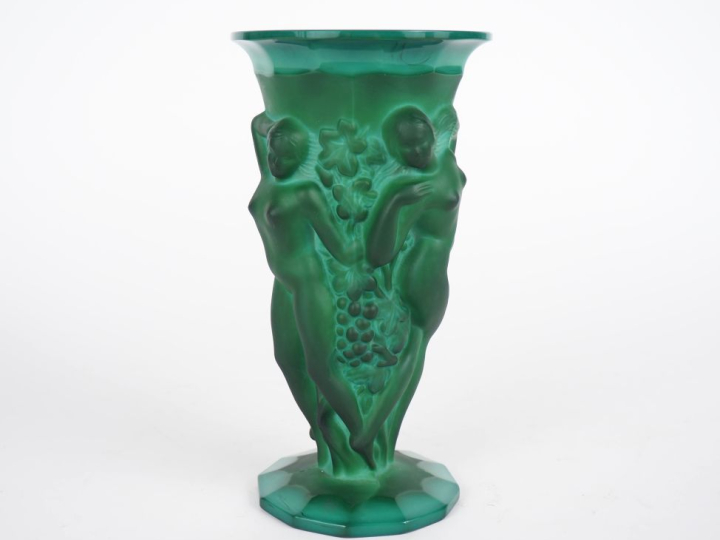 Vase Art Déco en verre moulé à l'imitation de la malachite, à décor en