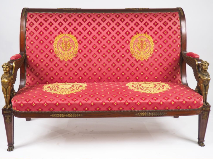 Mobilier de salon de style Retour d'Egypte en bronze et placage d'acaj