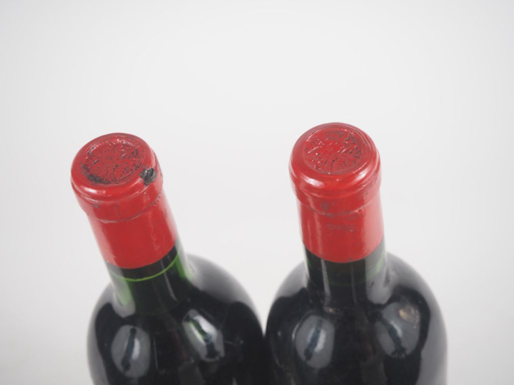 2 BOUTEILLES CHÂTEAU L'ÉVANGILE POMEROL - 1957 - 1 TRÈS BON NIVEAU/1 B