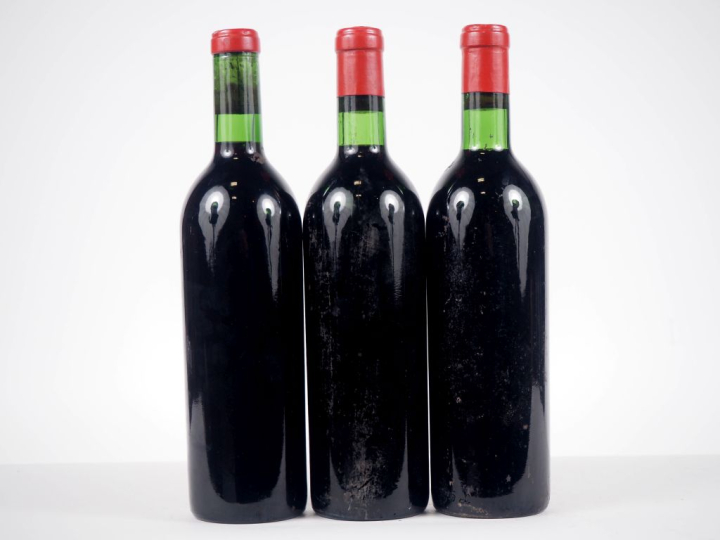 3 BOUTEILLES PORTAIL ROUGE GRAVES - 1967 - 1 TRÈS BON NIVEAU/1 BG/1 LB