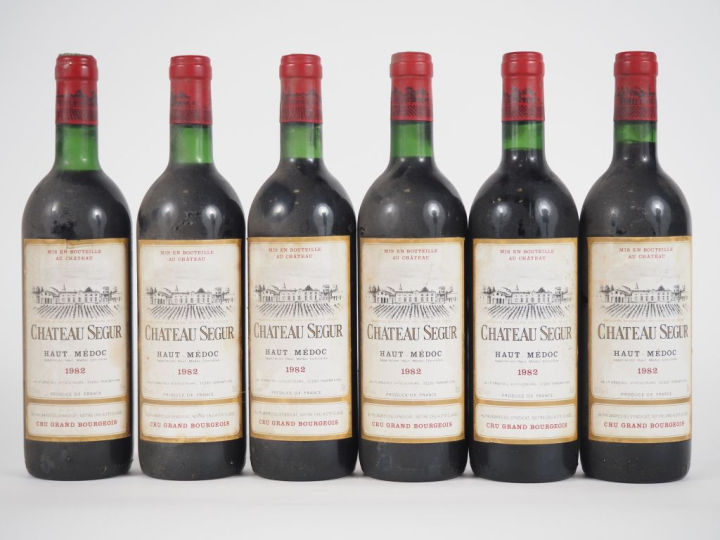 6 BOUTEILLES CHÂTEAU SEGUR CB HAUT MÉDOC - 1982 - 2 BG/BLS
