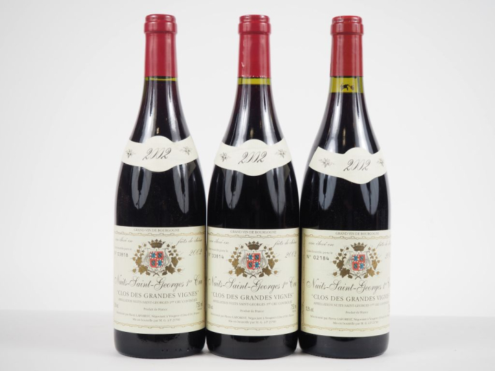 3 BOUTEILLES NUITS ST GEORGES 1er CRU "CLOS DES GRANDES VIGNES" PIERRE