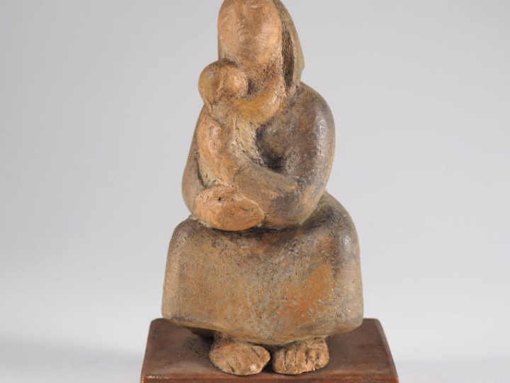 Henri Paul REY. "jeune mère et son enfant" Sculpture en terre cuite ém