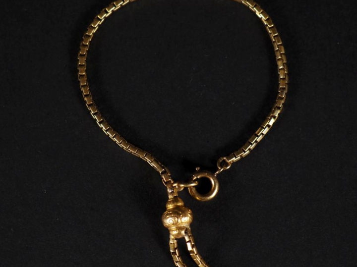 Petit bracelet Napoléon III en or 750, maille articulée  Poids : 4,30 