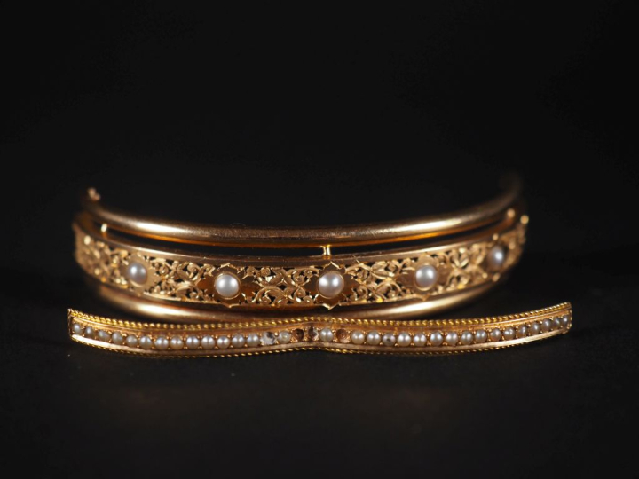 2 fragments de bracelets Napoléon III en or 750 et perles Poids tel : 