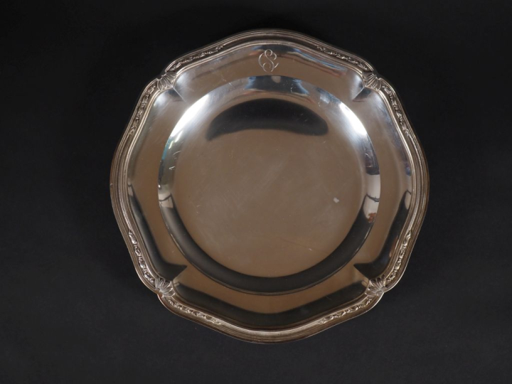 Plat rond en argent chiffré C.S poinçon Minerve  M.O : Cardeilhac Poid