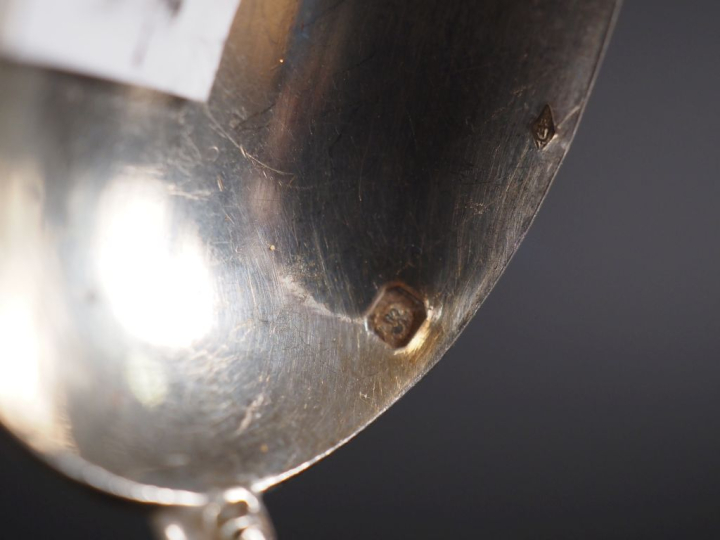 Lot comprenant :  Couvert à salade en argent 925 Poinçon Minerve Poids