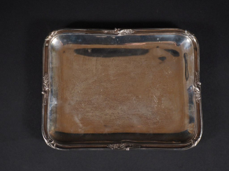 Vente aux enchères Présentoir à cartes en argent 925 de style Louis XV, à décor feuillagé
