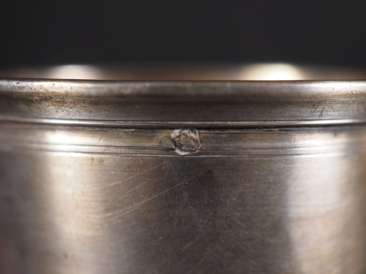 Timbale en argent 925 de style Louis XV à décor Rocaille Poinçon Miner