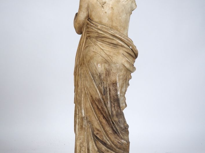 Ecole française.  "Vénus du Mas d'Agenais" Reproduction en plâtre de l