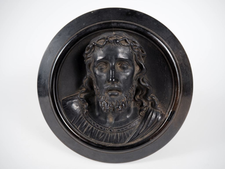 Tondo Napoléon III en bakélite "Ecce Homo". Sujet en haut relief. Diam
