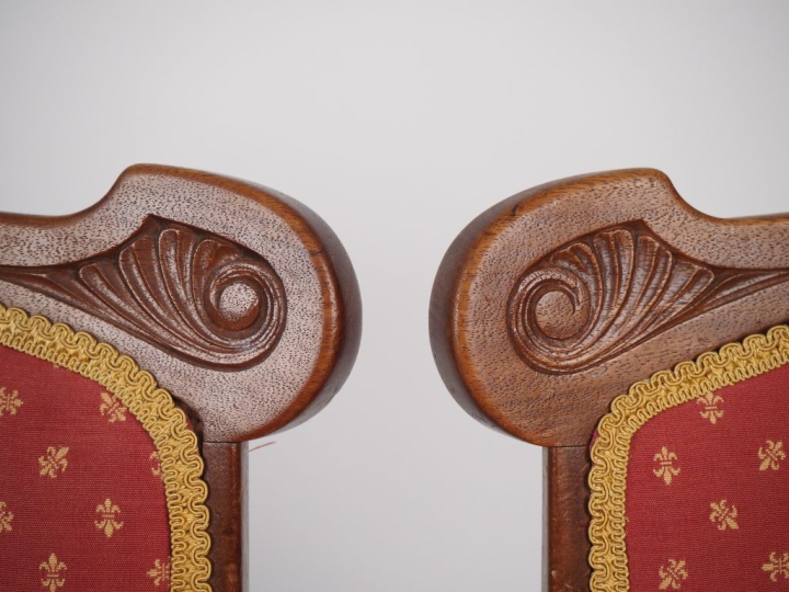 Maurice ALET.  3 chaises de style Art Nouveau en acajou mouluré et scu