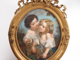 Vente aux enchères Ecole française XIXème. "Enfant vendangeur". Pastel en médaillon dans 