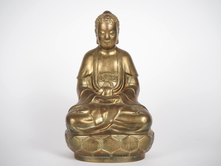 Vietnam, vers 1930 Statue en bronze, représentant le Bouddha assis en 