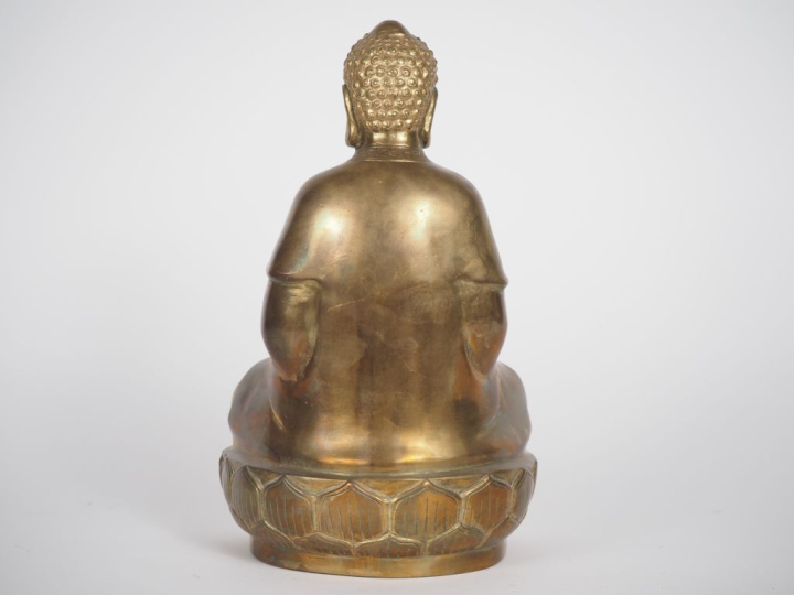 Vietnam, vers 1930 Statue en bronze, représentant le Bouddha assis en 