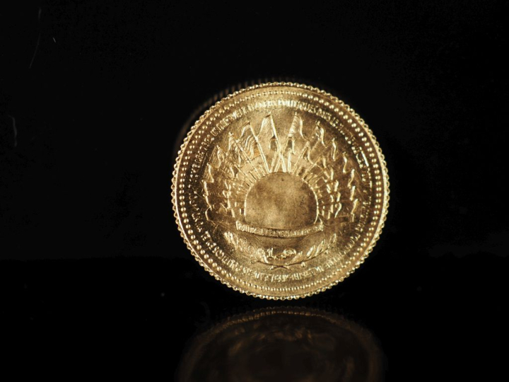 Médaille en or jaune, de Gaulle, 1980.  Poids. 1,52 g   