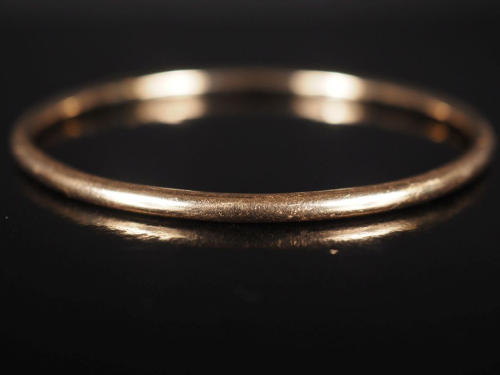 Bracelet en or 750.  Poids : 27,7 g   