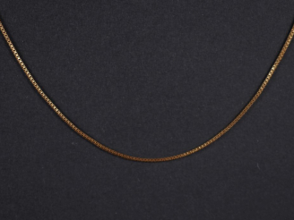 Vente aux enchères Chaine en or jaune 750, maille vénitienne.  Long. 38,5 cm Poids tel. 2