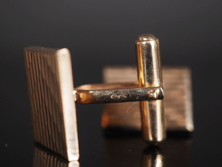 Paire de boutons de manchette de style Art déco en or jaune 750, à déc