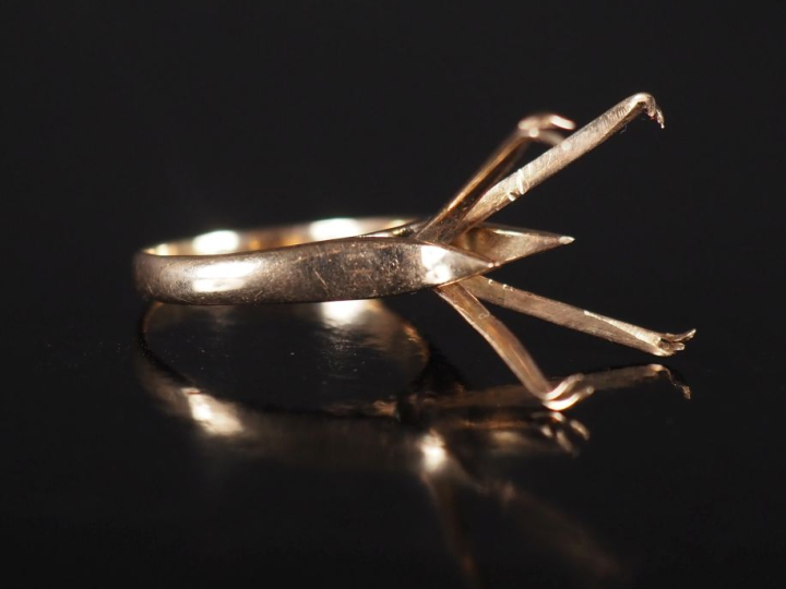 Monture de bague en or, 14 cts. Poids : 3,10 g   