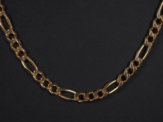 Vente aux enchères Grand sautoir en or jaune 14 cts Poids : 81 g   
