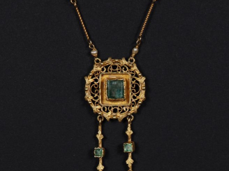 Vente aux enchères Ravissant collier de style Louis XVI en or jaune 750 et petites perles
