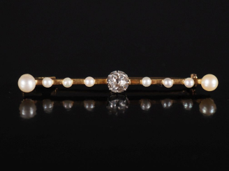 Vente aux enchères Broche Napoléon III en platine et or jaune, diamant central taille anc