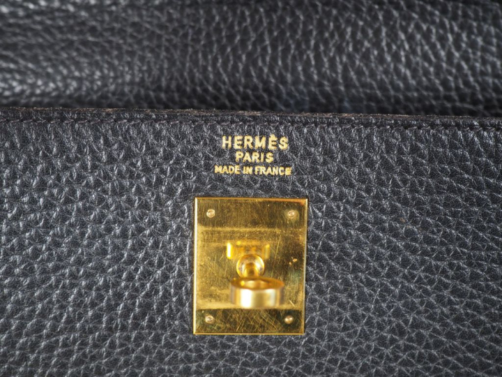 HERMES, Paris Sac modèle "Kelly", 40 cm, arêtes retournées, en fjord n