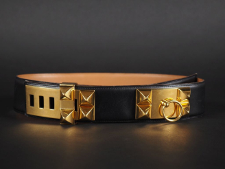 Vente aux enchères HERMES, Paris Ceinture modèle "Collier de chien" en cuir lisse noir et
