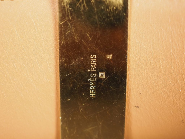 HERMES, Paris Ceinture modèle "Collier de chien" en cuir lisse noir et