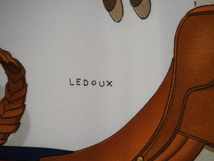 HERMES, Paris Carré de soie, modèle "Jumping". Design par Ledoux.  Sig