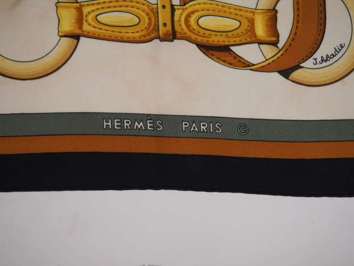 HERMES, Paris Carré de soie, modèle "Coaching". Design par J. Abadie. 