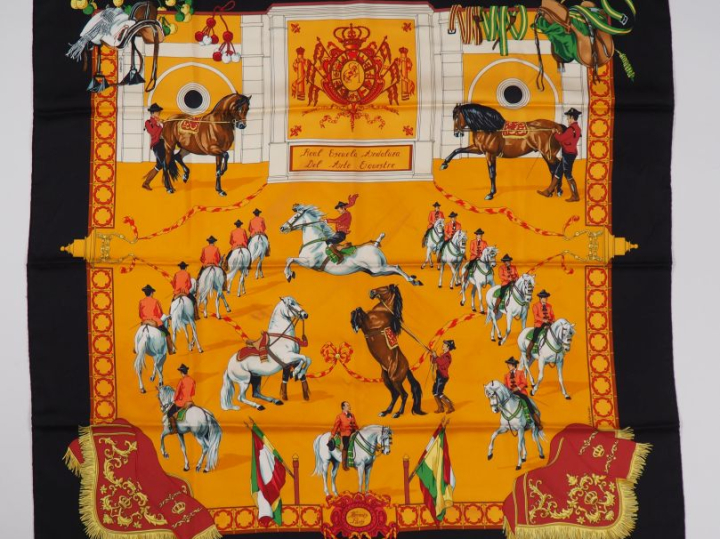 HERMES, Paris Carré de soie, modèle "Real Escuela Andaluza del Arte Eq