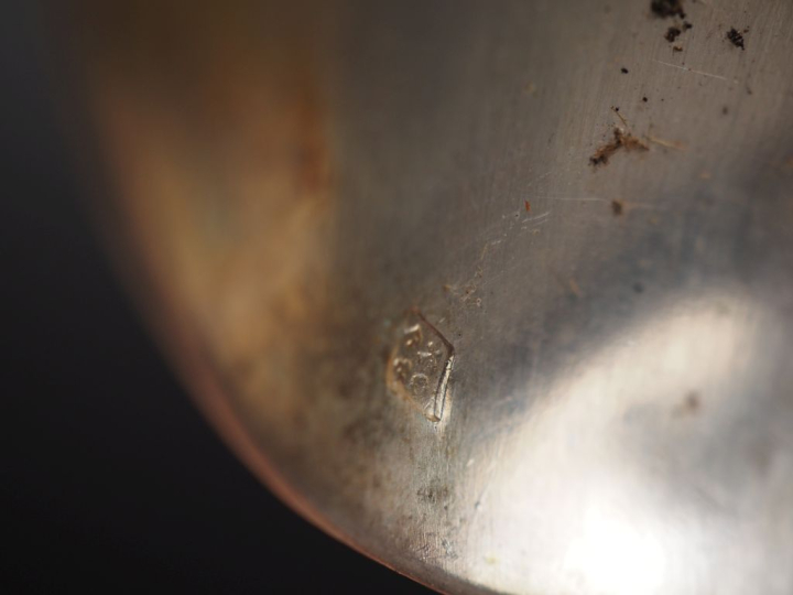 12 grands couverts et une louche en argent, poinçon Minerve, modèle à 