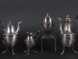 Vente aux enchères Service à café Empire en argent, à décor de frises de rais de cœur, pi