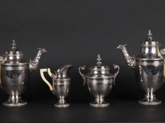 Vente aux enchères Service à café et à thé de style Empire en argent, poinçon Minerve, su