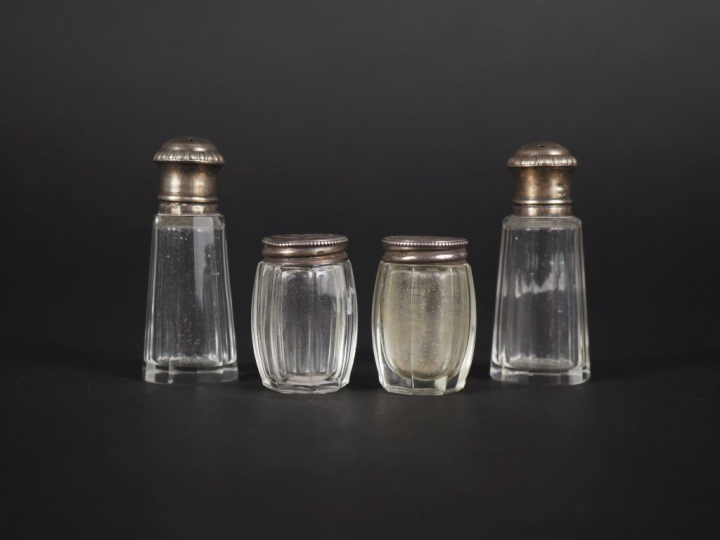 2 paires de salerons en cristal et argent Poinçonnés   